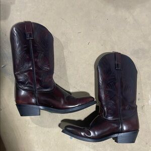 Brand New Dark Brown Western Boots